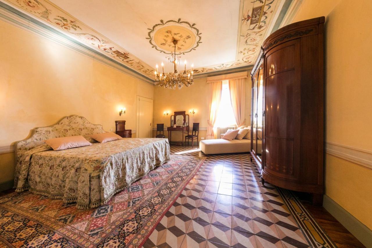 Hotel Castello degli Angeli Carobbio degli Angeli Esterno foto