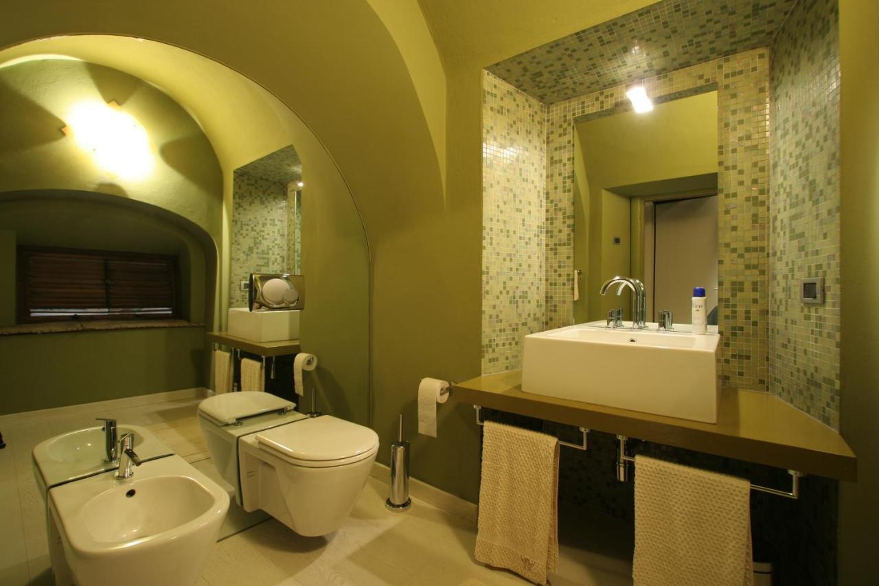 Hotel Castello degli Angeli Carobbio degli Angeli Esterno foto
